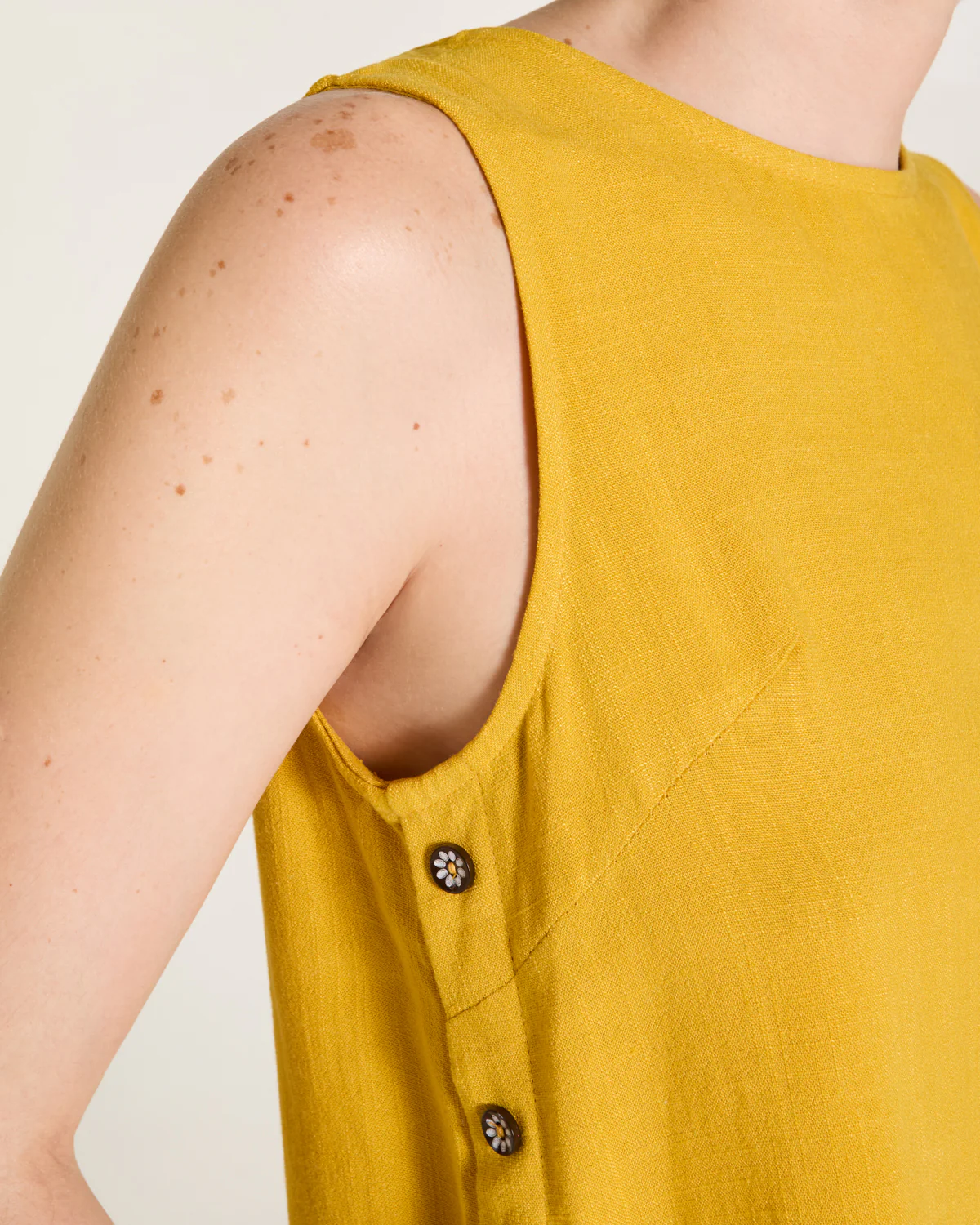 Blusa sin mangas con lino Lirio/2 AQ2727 - Imagen 3
