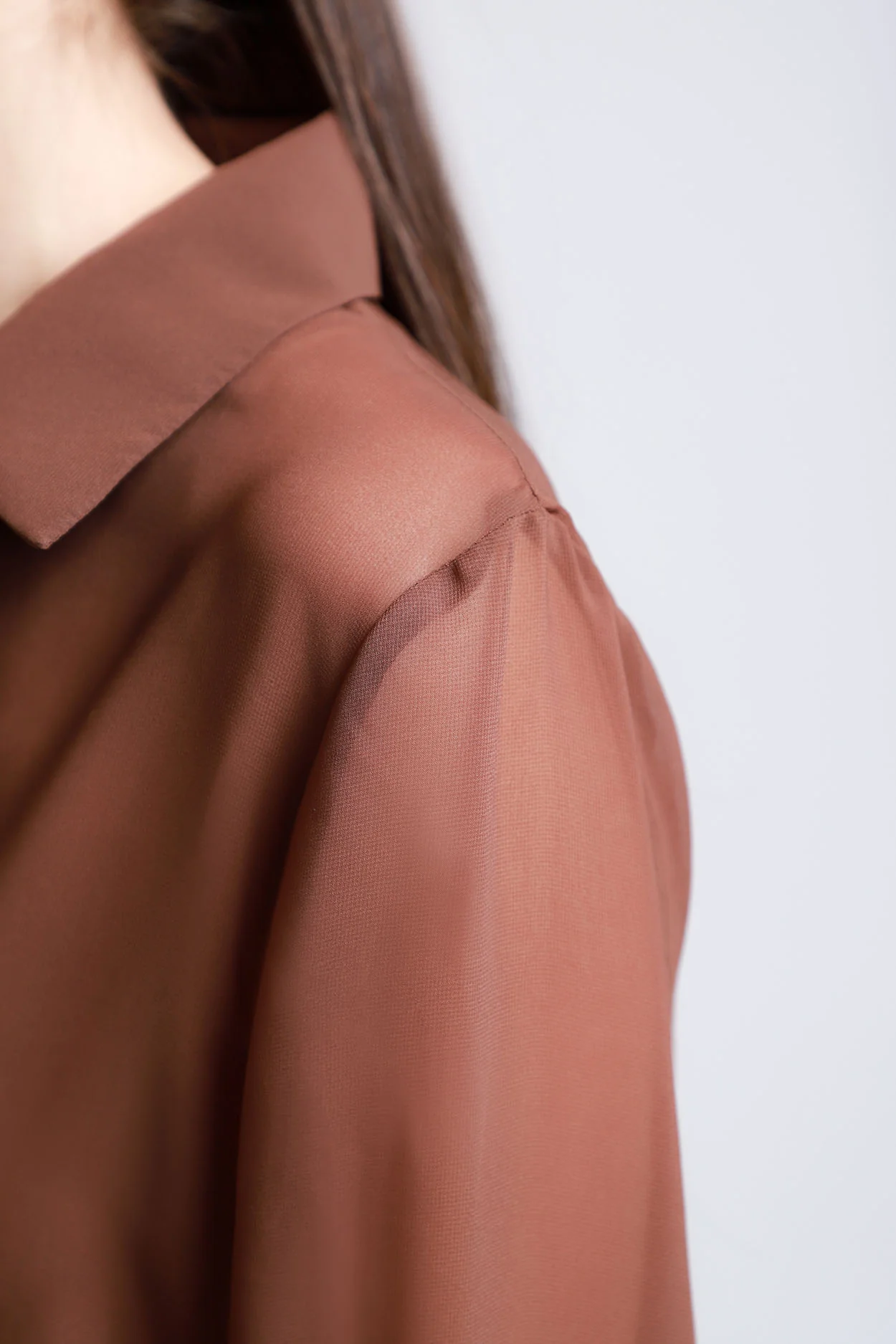 Blusa Escote Cruzado Manga Larga AQ1234 - Imagen 3