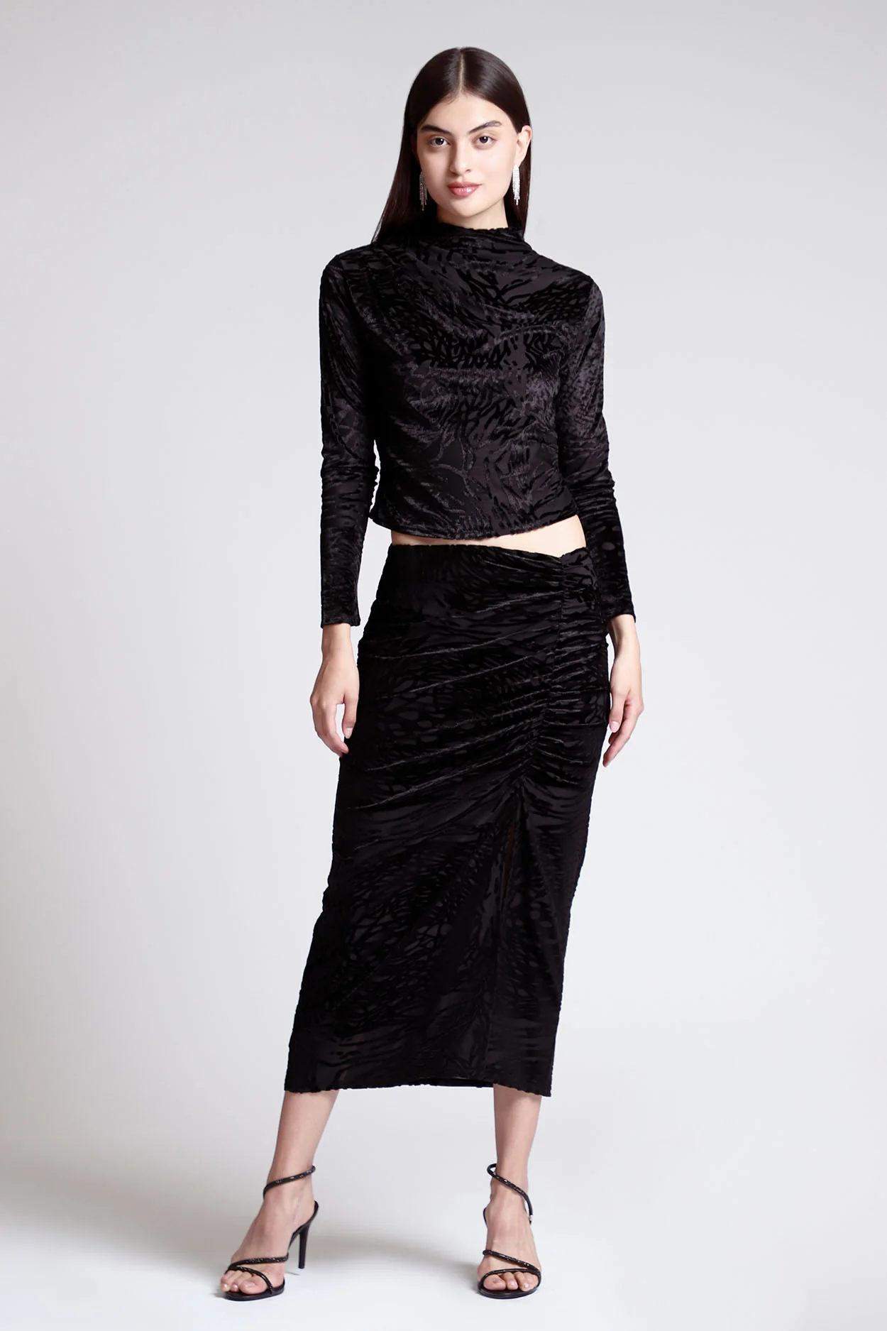 Falda Midi Terciopelo AQ1794